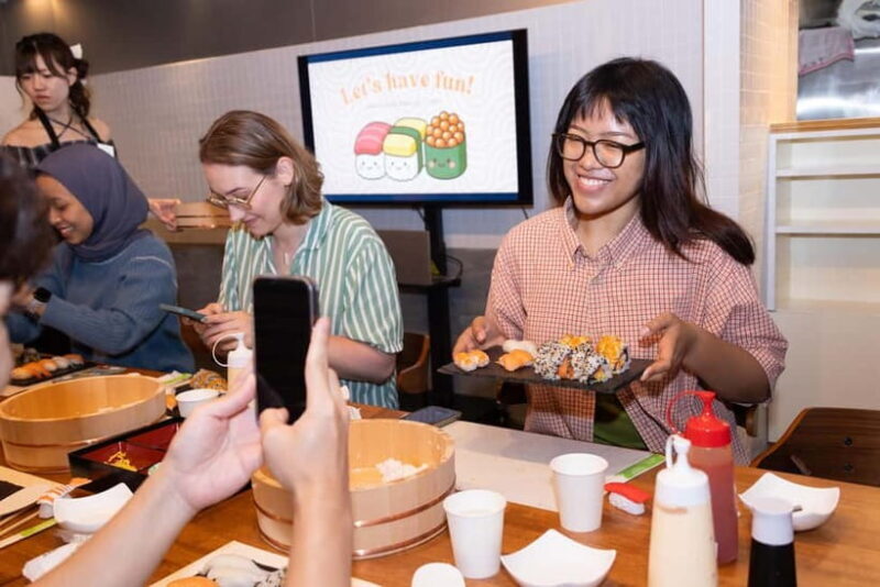 Shibuya Tokyo: Sushi Making Class (Vegan/Vegetarian/Halal) - Key Points