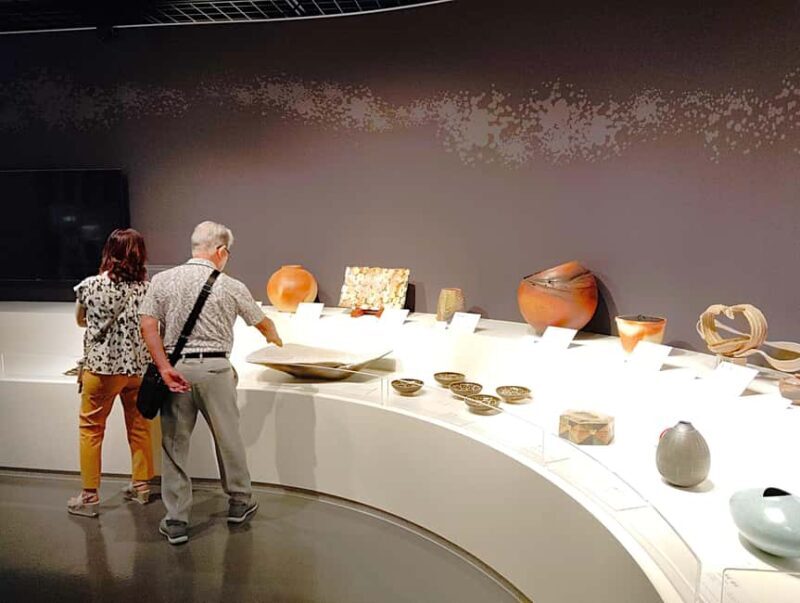 Shiga: Discover the Living Tradition of Shigaraki Pottery - An In-Depth Look at the Shigaraki Pottery Tour