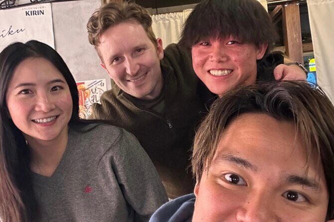 Shinjuku After Dark :Bar Hopping Adventure - Exploring Shinjuku After Dark: A Bar Hopping Adventure in Golden Gai