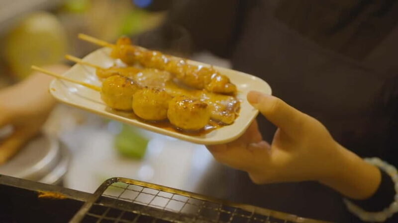 Shinjukus Hidden Spots Exclusive GoldenGai Bar Dining Tour - Key Points