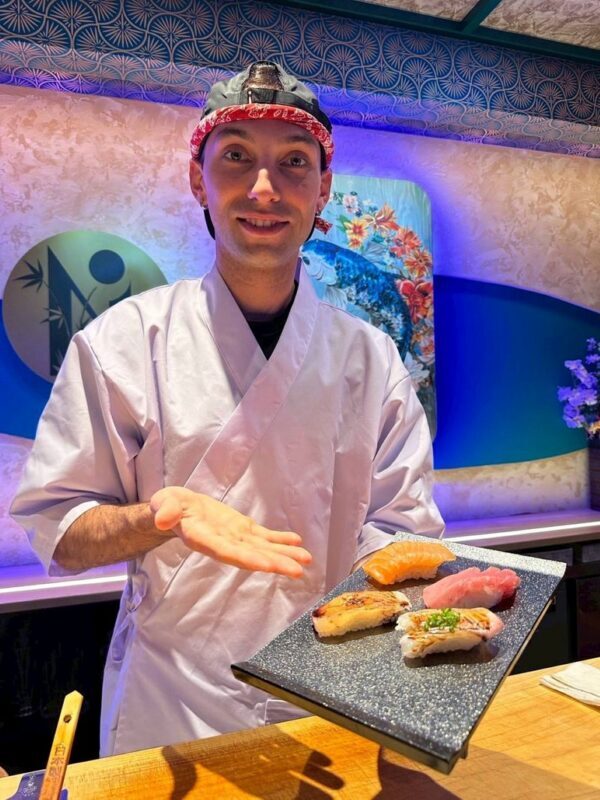 Shinsaibashi: SHIN NIPPON Artisan Sushi Making Course - Pick a drink that suits your evening