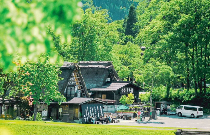 Shirakawa-go Gassho Village & Hida Takayama Day Trip with optional Shirakawa-go Observatory visit (Departure from Nagoya) - Key points to know before you book