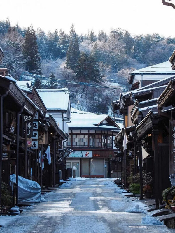 Shirakawa-go Gassho Village & Hida Takayama Old Town One-Day Tour (Departing from Nagoya) - Guaranteed Departure for 1 Person - What the timing and free time mean in practice