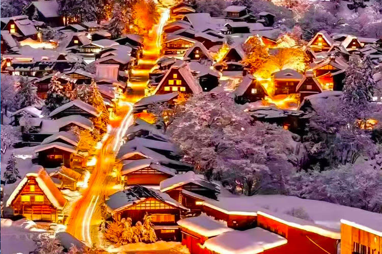 Shirakawa-go Gassho Village & Hida Takayama Old Town One-Day Tour (Departing from Nagoya) - Guaranteed Departure for 1 Person - Who should book, and who should choose a slower trip?