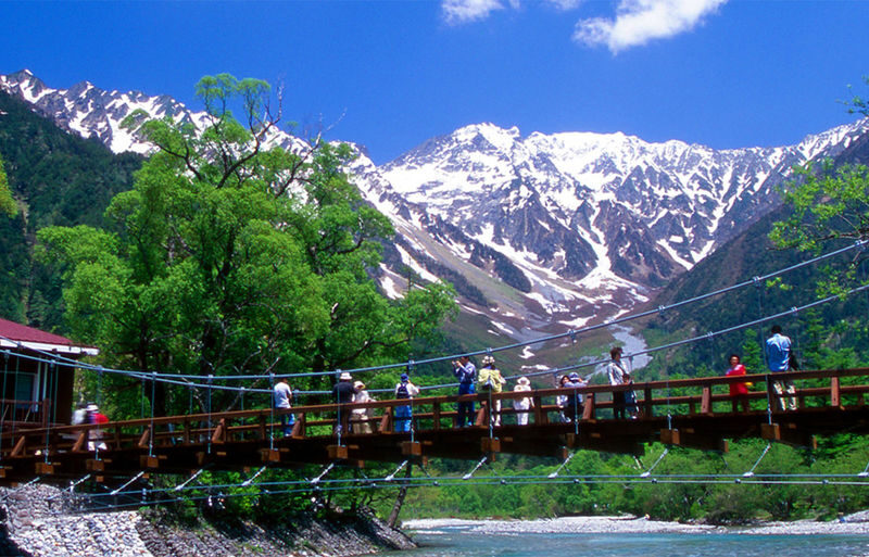 Shirakawa-go Gassho-zukuri Village & Kamikochi & Hida-Takayama 2-Day Tour - Includes Stay at Hotel Associa Takayama Resort (Departing from Nagoya) - Kamikochi: pick the walk that fits your legs