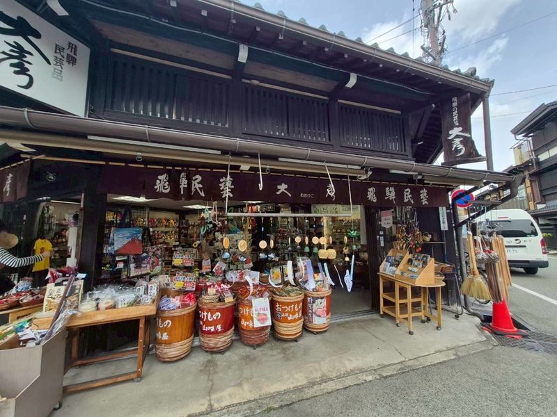 Shirakawago&HidaTakayama&Tateyama 2 Days Trip from Osaka/Nagoya - Day 2: Murodo and the Snow Wall