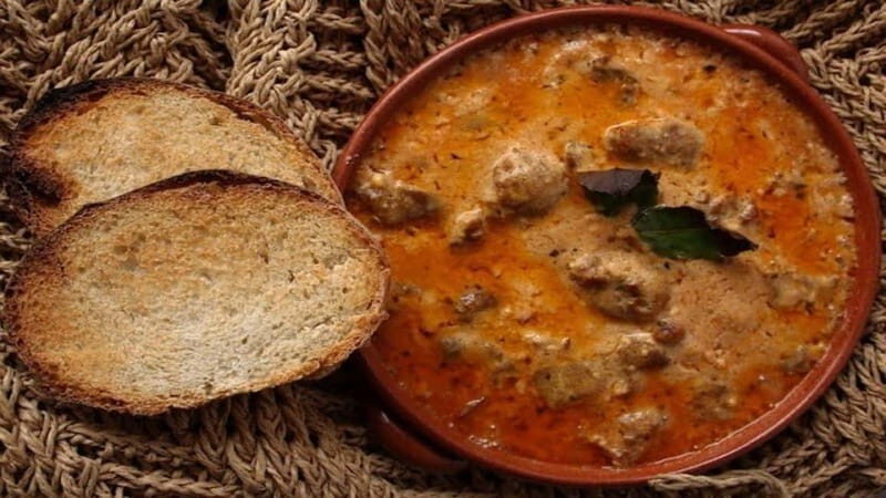 Shkodra: Walking Tour with Traditional Dinner - Key Points