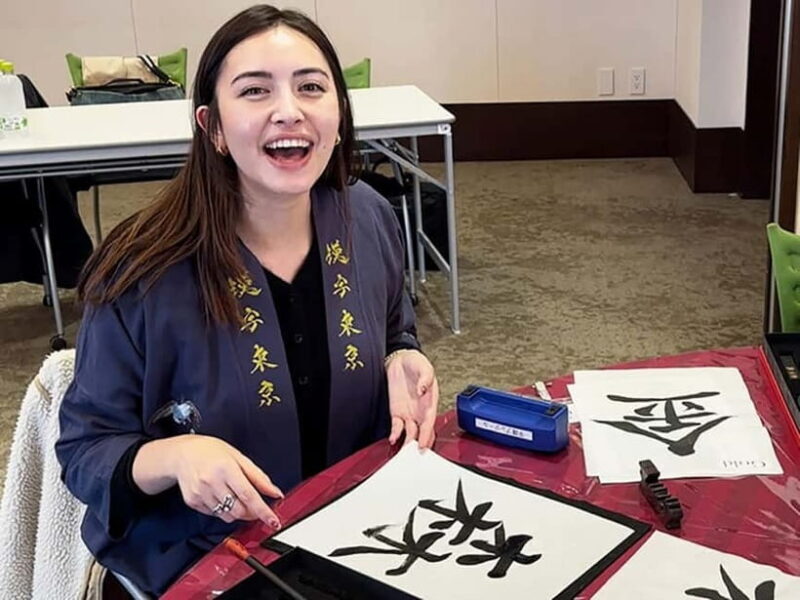 Shonan: Learn Calligraphy from Last Master of Hisseki-jutsu - Who Should Consider This Experience?