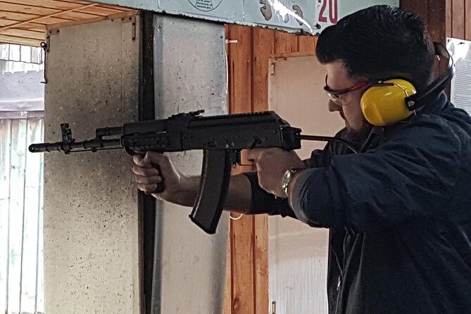 Shooting Krakow+REAL GUN+priv round trip transfer from your hotel - A Detailed Look at the Shooting Krakow Experience
