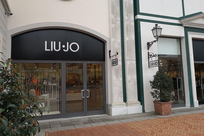 Shopping at Barberino Outlet from Montecatini Terme or Grotta Giusti - An In-Depth Look at the Barberino Outlet Tour