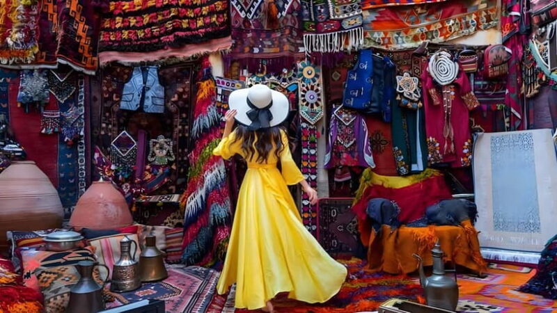 Shopping Tour of Old Delhi and New Delhi With Guide - FAQ