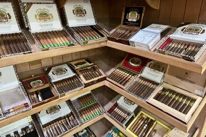 Shopping Tour Punta Cana Larimar Chocolate Cigar Factory souvenir - Practical Tips for Making the Most of Your Tour