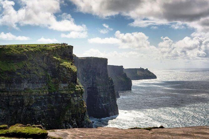 Shore Excursion Cliffs of Moher explorer tour, Wild Atlantic Way from Galway - An In-Depth Look at the Cliffs of Moher Explorer Tour