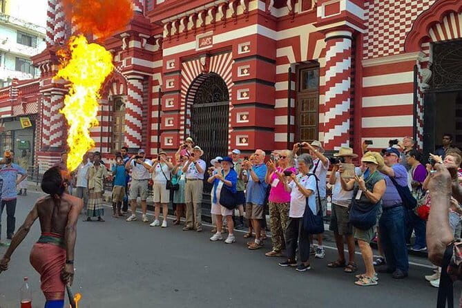 Shore Excursion Colombo Port To Colombo City Tour for 1 to 2 People - An Authentic Look at Colombo in a Few Hours: Private Shore Excursion for 1-2 People