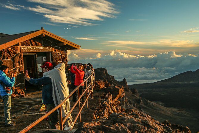 Shore Excursion: Haleakala Sunrise Tour for Pride of America Passengers - The Itinerary in Detail: What to Expect
