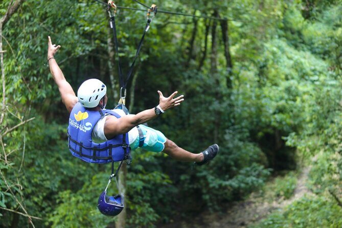 Short Excursion Ziplining & Waterfall, Taino Bay and Ambar cove. - Key Points