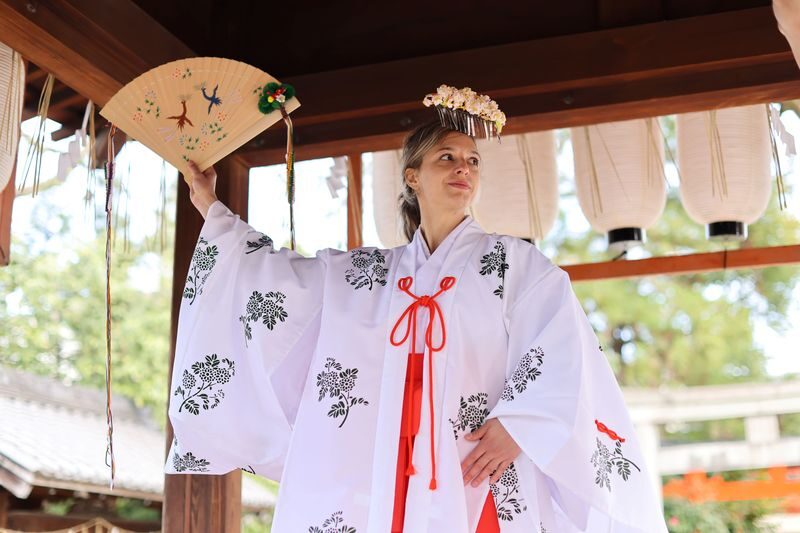 Shrine-Maiden Experience in Kyoto - A shrine lesson, not just a costume photo