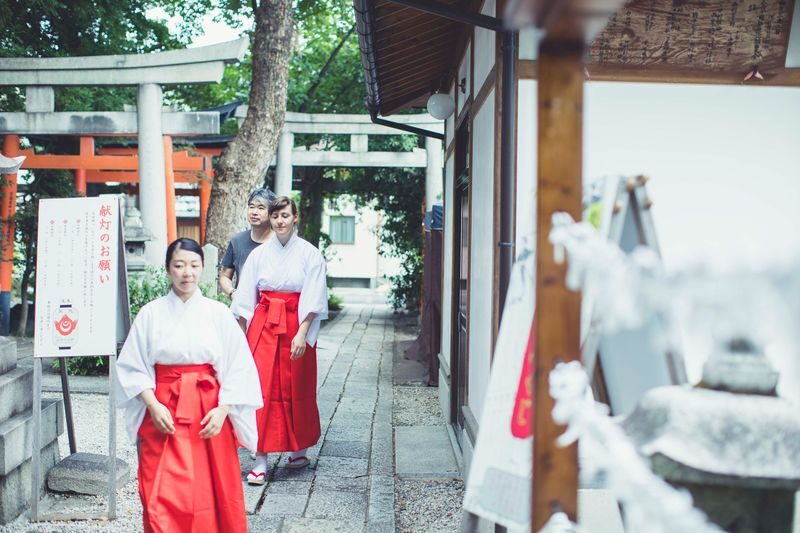 Shrine-Maiden Experience in Kyoto - A short dance practice and formal worship