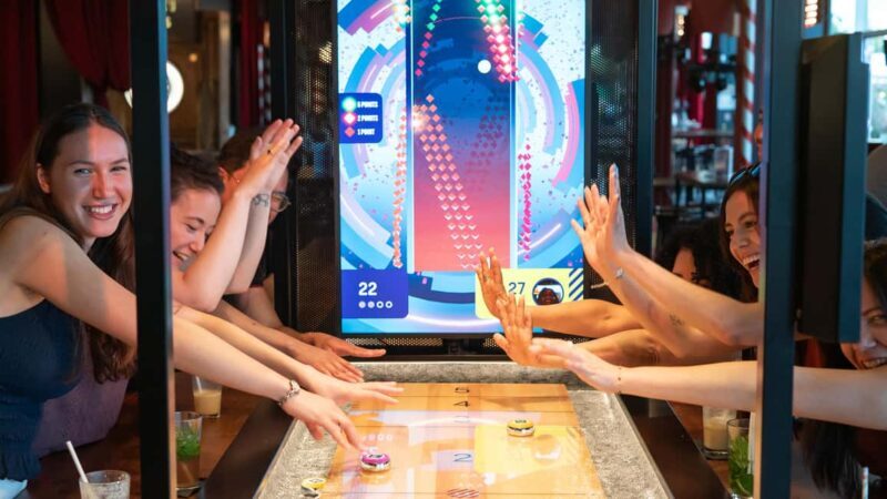 Shuffleboard 2.0 in Bordeaux - A Closer Look at the Experience