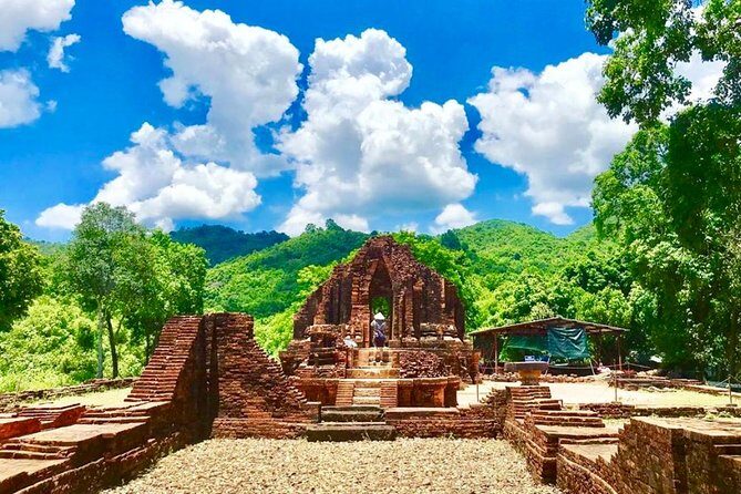 Shuttle bus to My Son Sanctuary from Da Nang - A Detailed Look at the Tour Experience