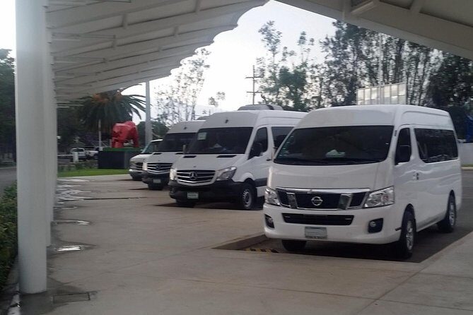 Shuttle from downtown Oaxaca city to Oaxaca airport. One way - Key Points