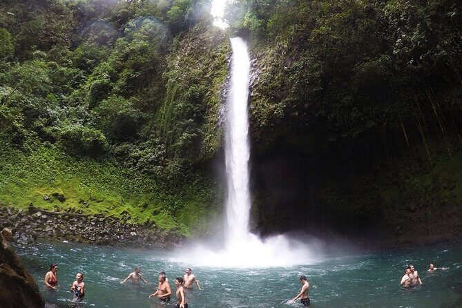 Shuttle Service La Fortuna (Arenal Volcano) to Puerto Viejo, Talamanca, CR. - Who Should Book This Tour?