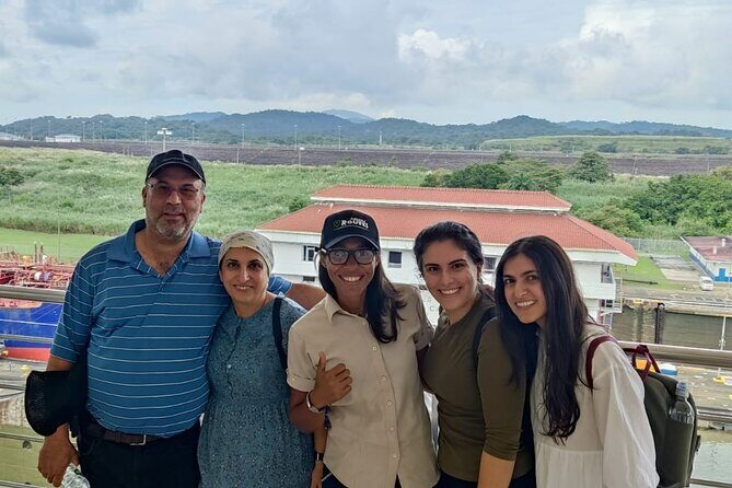 Shuttle to Riu Playa Blanca Hotel: Round Trip or One Way - More Than Just a Transfer