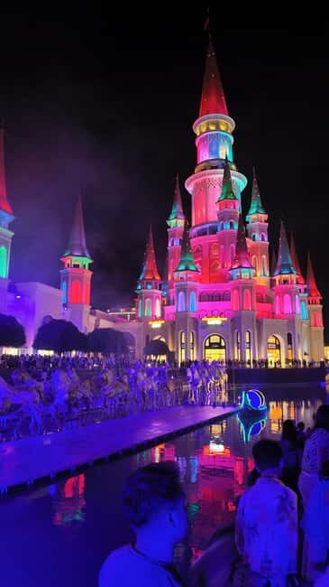 Shuttle Transfer Land of Legends Boat Parade and Night Show - FAQ