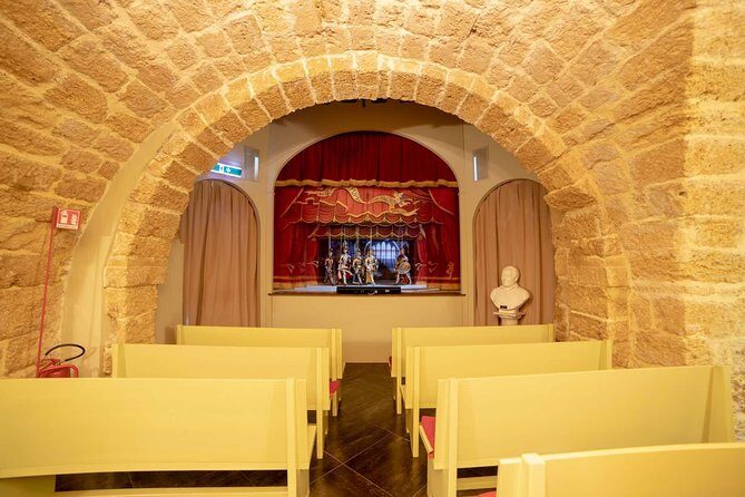 Sicilian puppets in Syracuse: show with behind-the-scenes visit - A Comprehensive Review of the Sicilian Puppet Tour in Syracuse