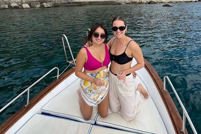 Sicilian wine tasting on the boat in Taormina - FAQ