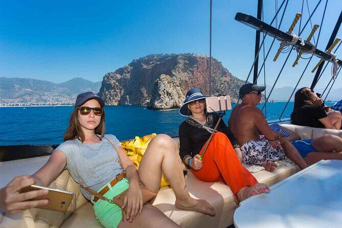 Side-Alanya: Pirate Yacht Tour (Legend Big Kral) with Lunch-Drink - What’s Included and What’s Not