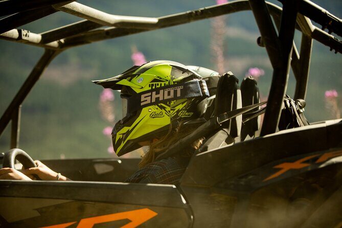 Side-by-Side Off-Roading Adventures on Cougar Mountain - A Close Look at the Off-Road Experience in Whistler