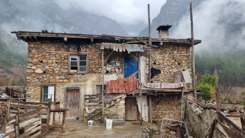 Side:Golden Cradle Cavern & Ormana Village Tour - Who Should Consider This Tour