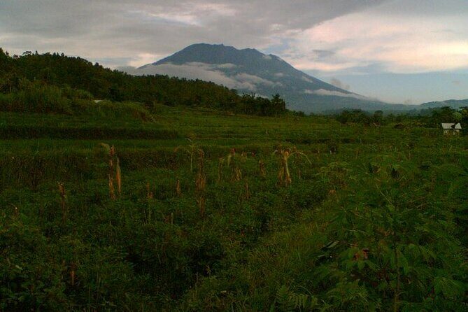 Sidemen Trekking with Cultural Encounters and Nature Views - Key Points