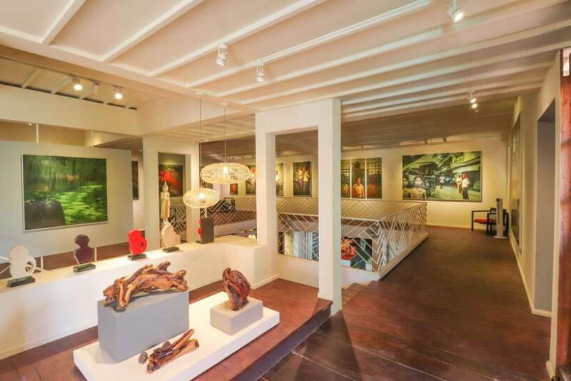 Siem Reap: 3-Hour Behind-the-Scenes Tuk-Tuk Tour - Starting with the Market: Psar Leu