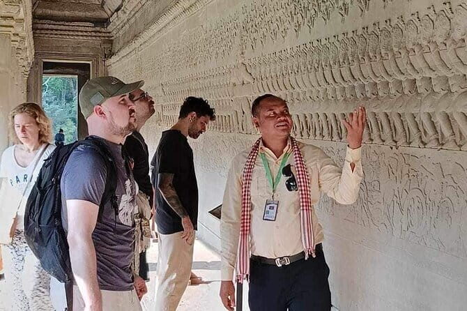 Siem Reap Angkor Airport to Siem Reap City by Shuttle Bus - Authentic Testimonials from Travelers