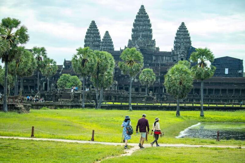 Siem Reap: Angkor Sunrise Private Tour - World Heritage Site - Who Should Consider This Tour?