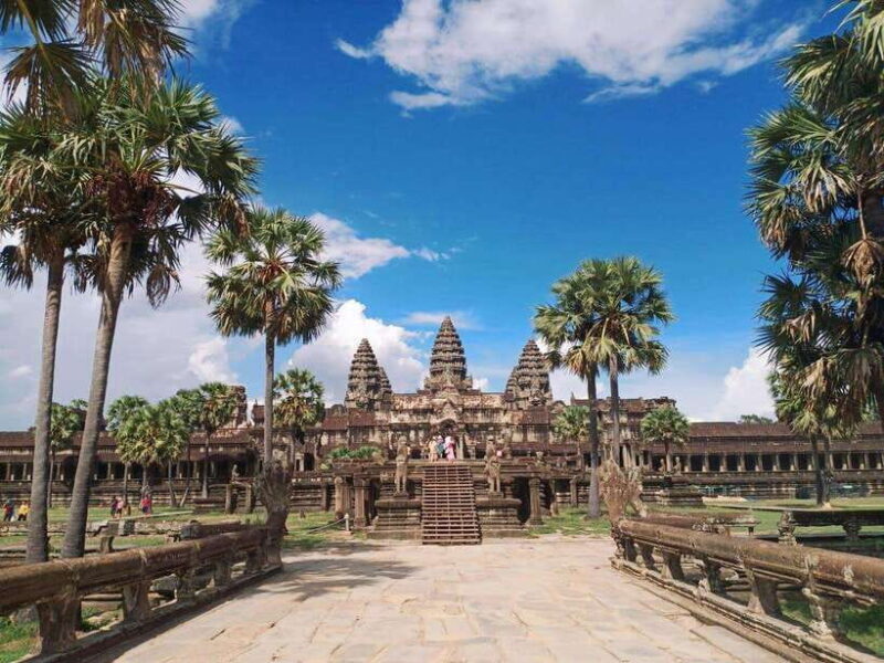 Siem Reap: Angkor Wat and Banteay Srei Temple Day Tour - The Sum Up