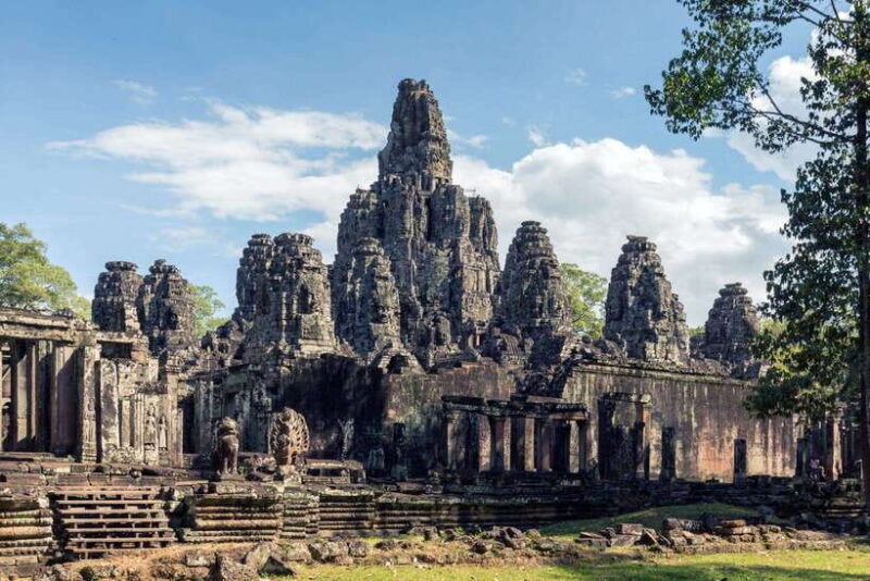 Siem Reap: Angkor Wat Small-Group Full Day Tour and Sunset - Key Points