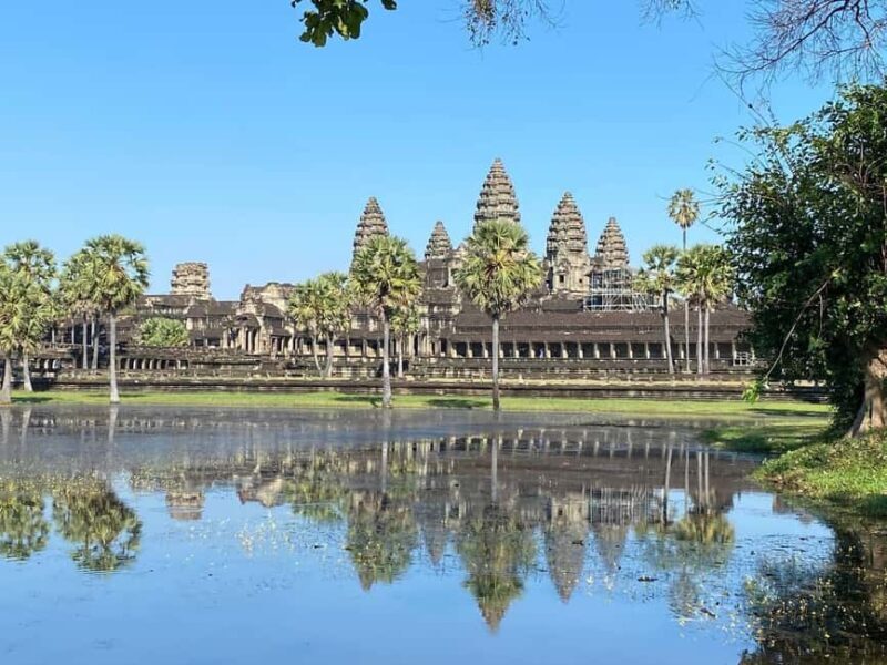 Siem Reap: Angkor Wat Small Group Tour with Spanish Guide - Key Points