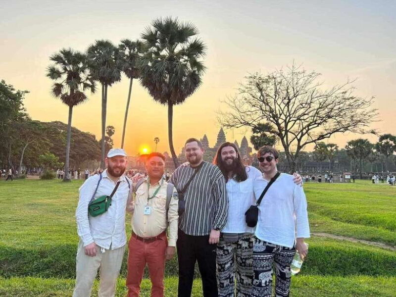 Siem Reap: Angkor Wat Sunrise and Full-Day Sightseeing Tour - Key Points