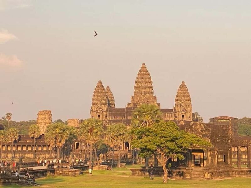 Siem Reap: Angkor Wat Tour with Italian-Speaking Guide - Key Points