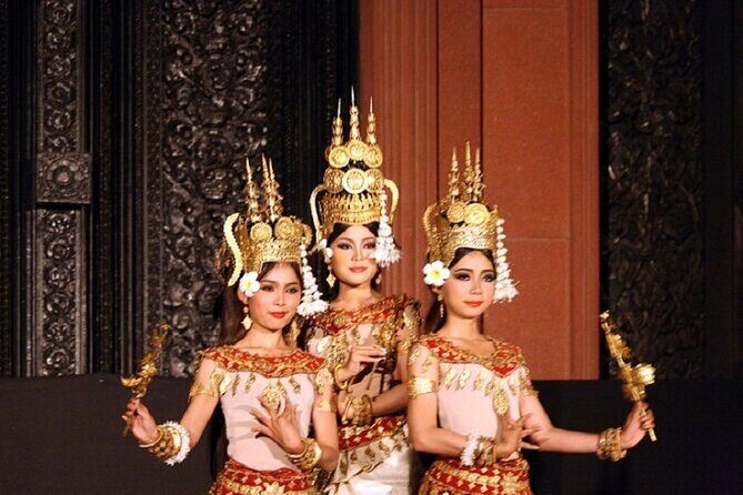 Siem Reap: Apsara Dance Show & Dinner with Tuk-Tuk Transfers - Key Points