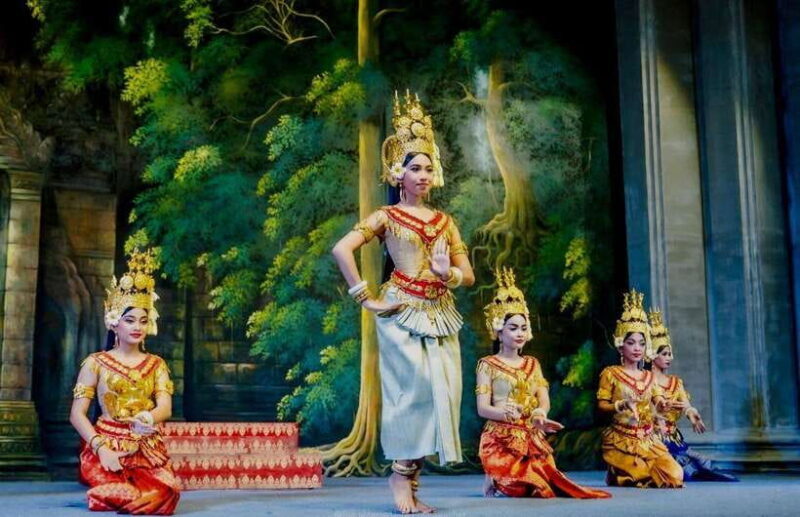 Siem Reap: Apsara Dance Show with Buffet Dinner & Tuk-Tuk... - Key Points