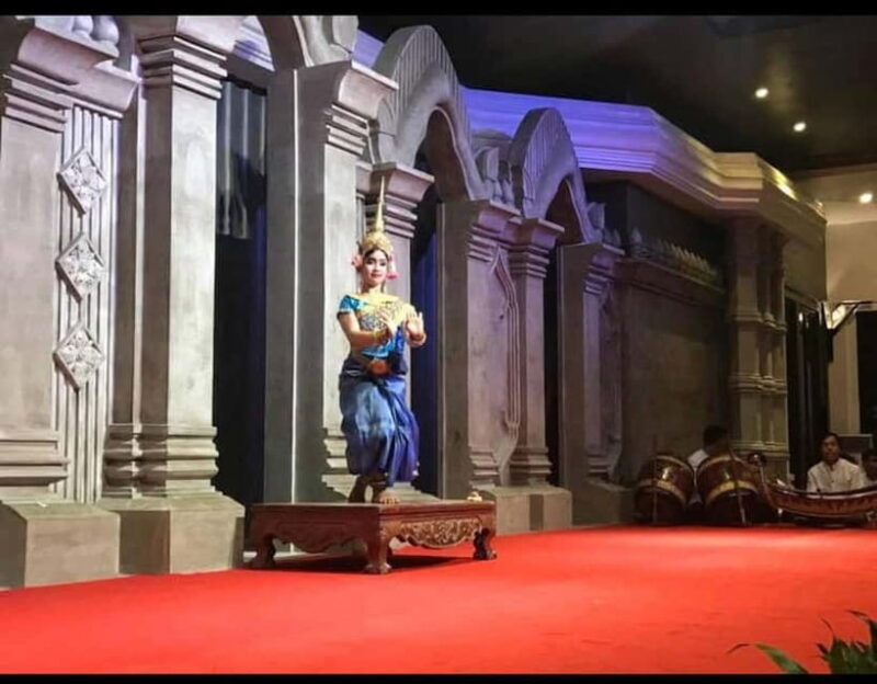 Siem Reap: Apsara Show Buffet Dinner & A/C Vehicle Transfer - FAQs