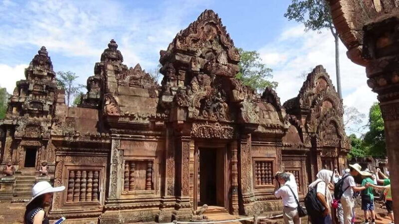 Siem Reap: Banteay Srei and Grand Circuit Heritage Tour - Introduction: Discovering Cambodia’s Hidden Temples with a Small-Group Tour