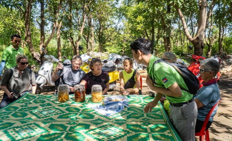 Siem Reap: Countryside Vespa Adventure - Exploring the Siem Reap Countryside on a Vespa