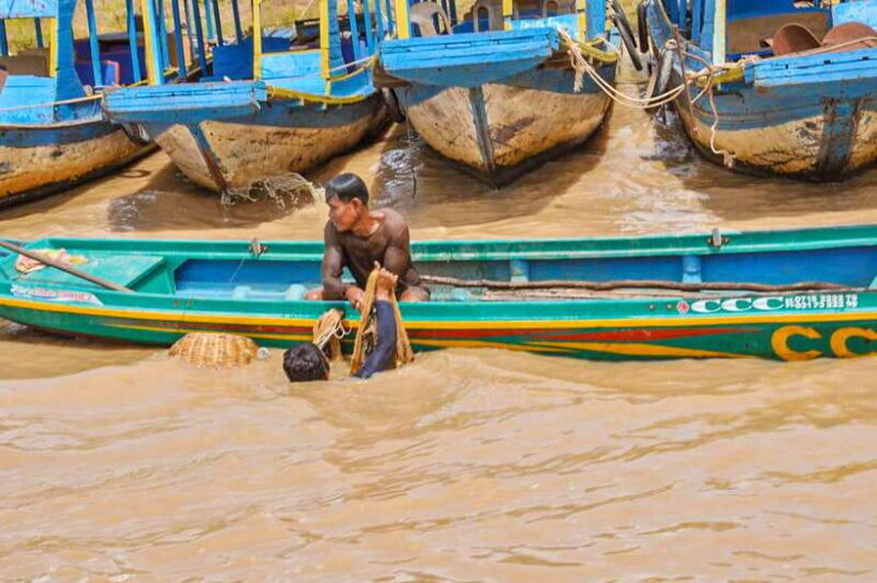 Siem Reap: Floating Village and Sunset Private Boat Tour - Possible Drawbacks