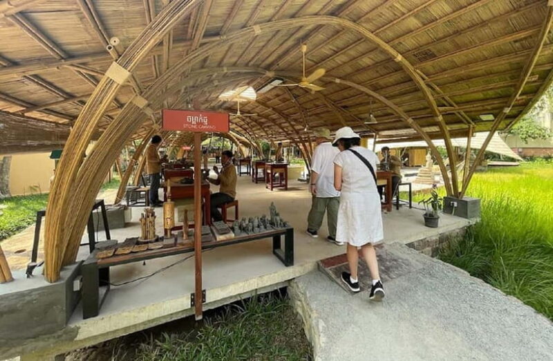 Siem Reap: Floating Village, Killing Fields and Apsara Show - Practical Details and Tips