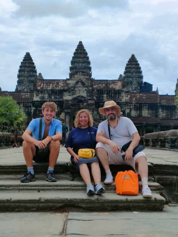 Siem Reap: Full-Day Angkor Wat Guided Tour with Sunset - Who Should Consider This Tour?